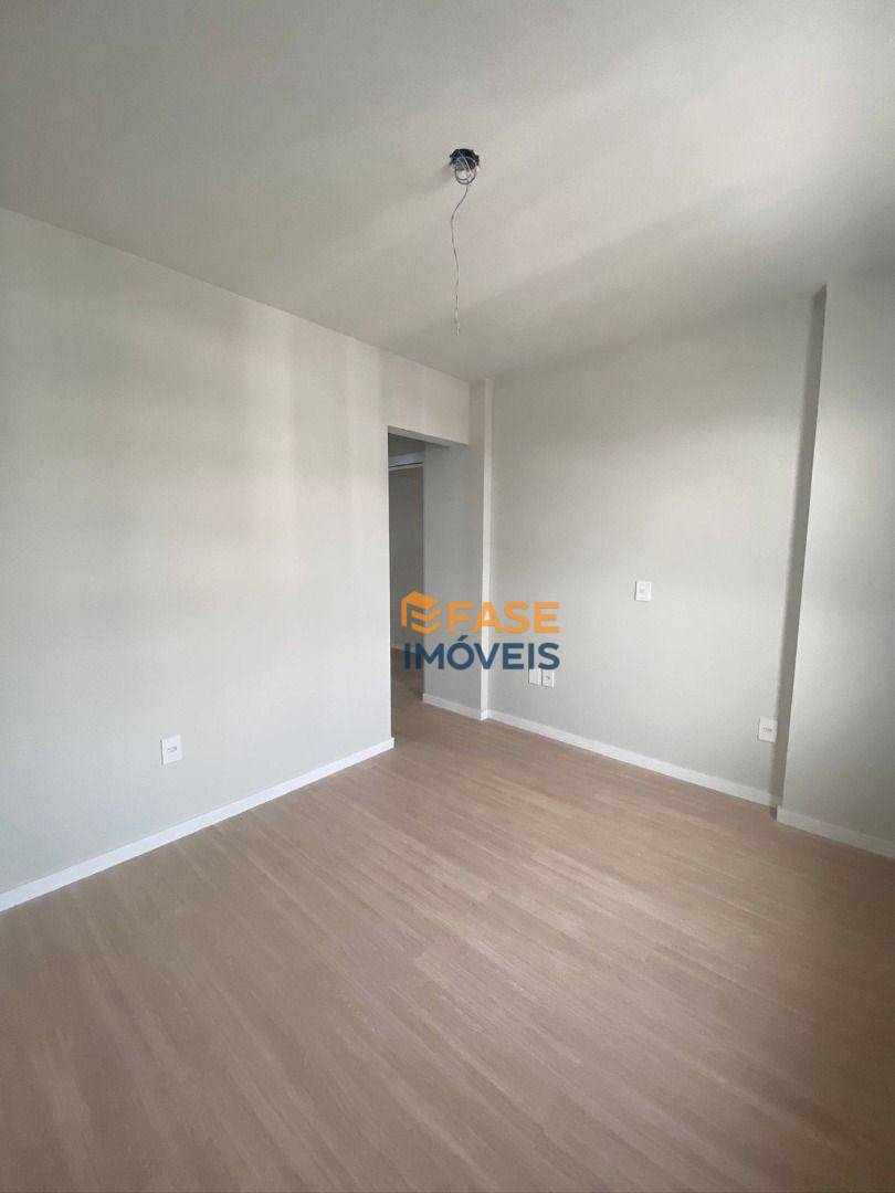 Apartamento à venda com 3 quartos, 81m² - Foto 12