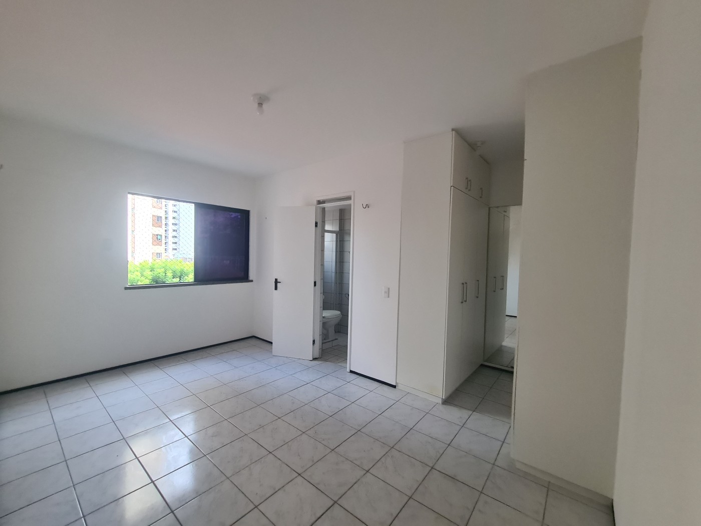Apartamento à venda com 3 quartos, 125m² - Foto 8