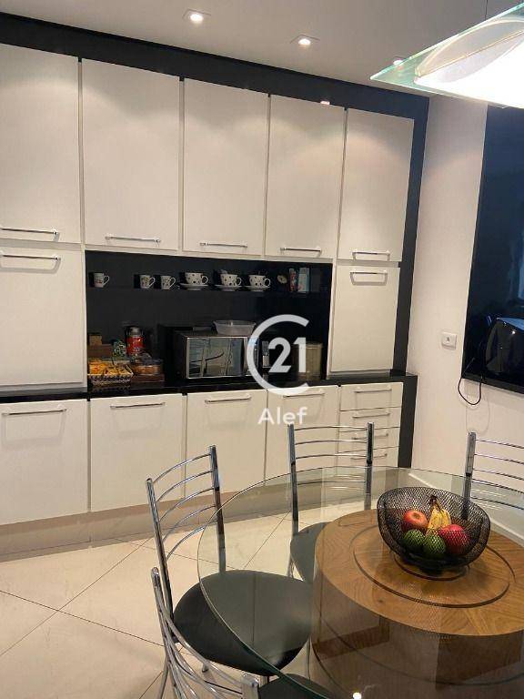 Apartamento à venda com 3 quartos, 220m² - Foto 37