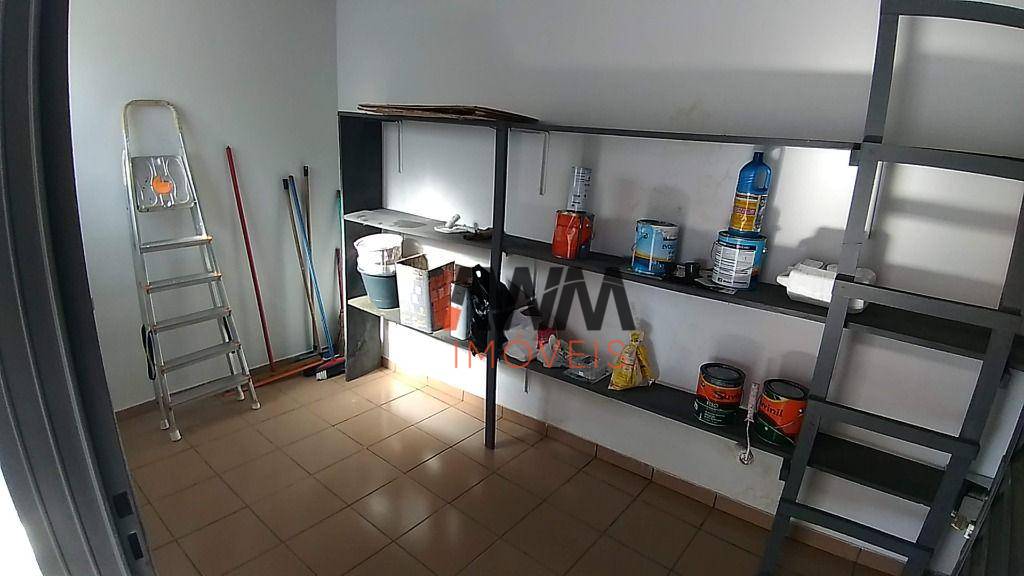 Casa à venda com 4 quartos, 290m² - Foto 23