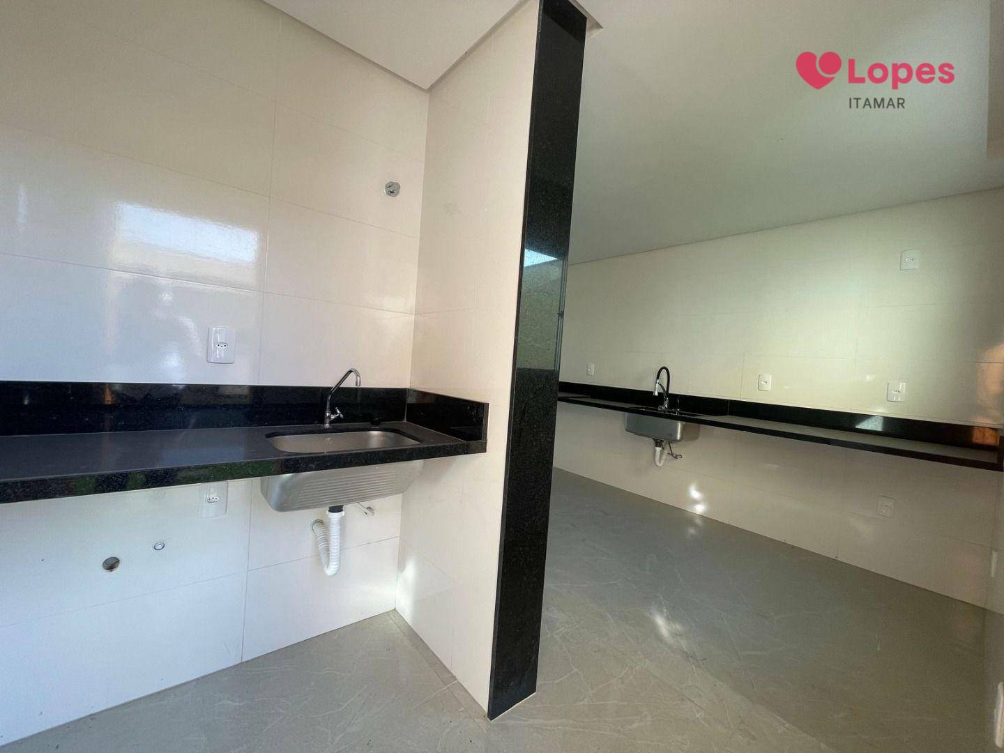 Casa à venda com 3 quartos, 108m² - Foto 9