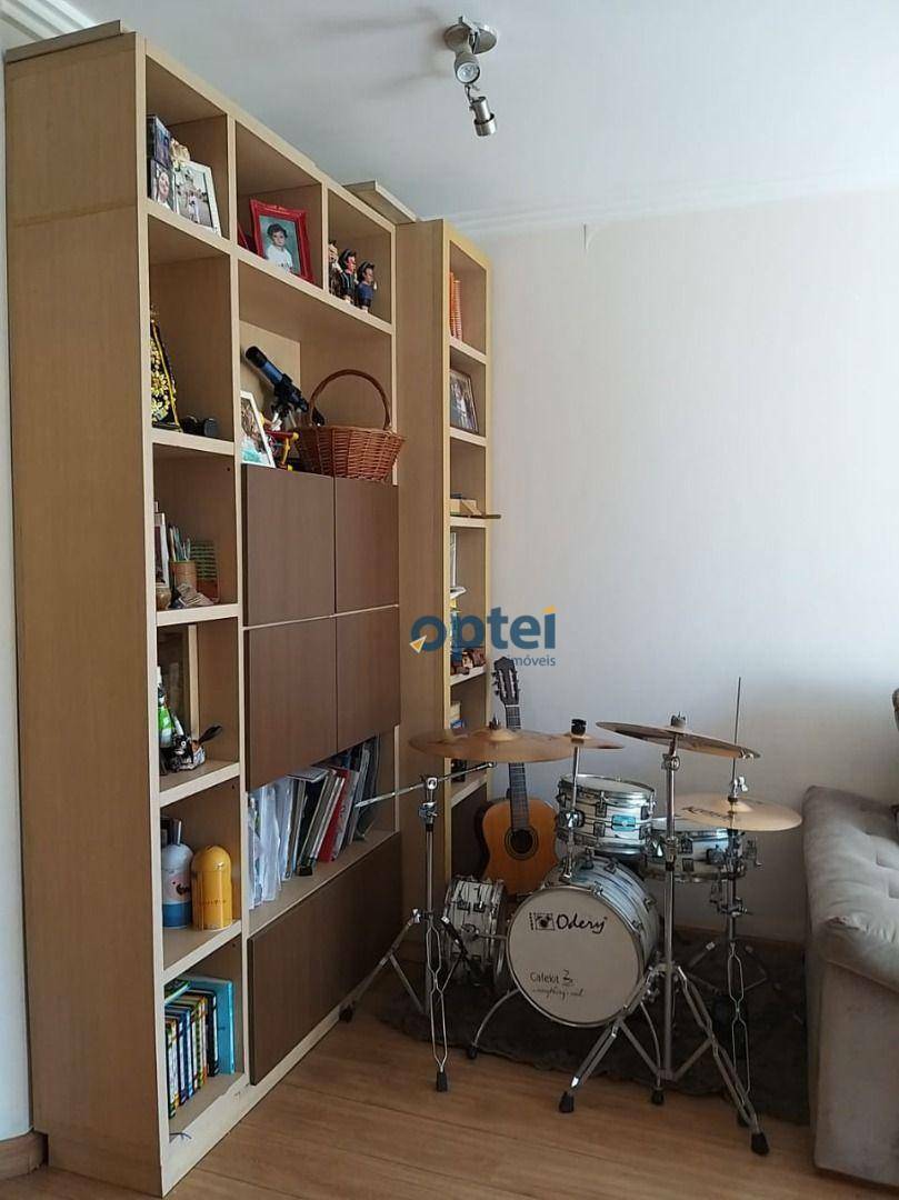 Apartamento à venda com 3 quartos, 70m² - Foto 14