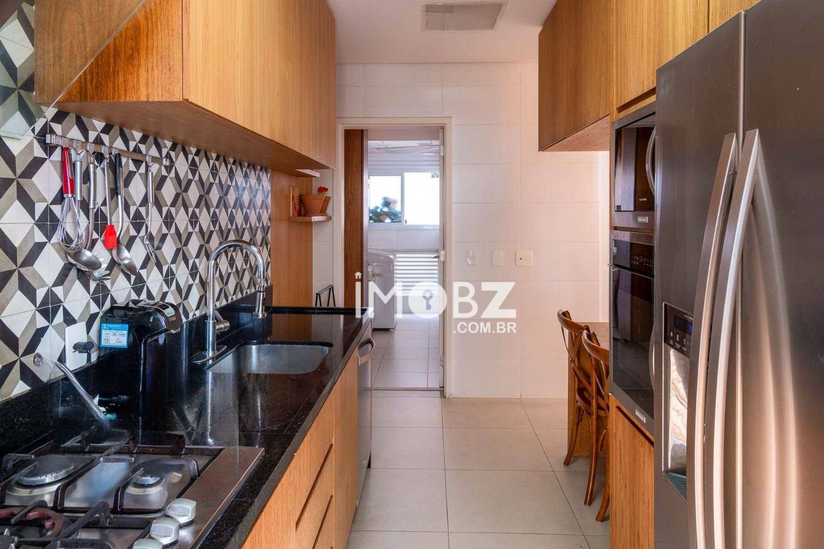 Apartamento à venda com 3 quartos, 158m² - Foto 7