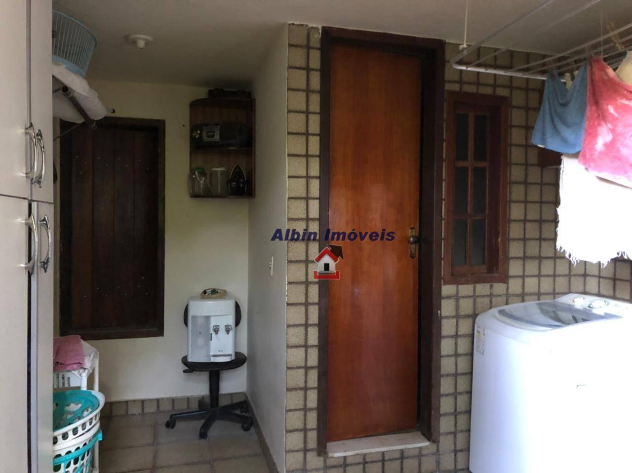 Casa à venda com 3 quartos, 300m² - Foto 28