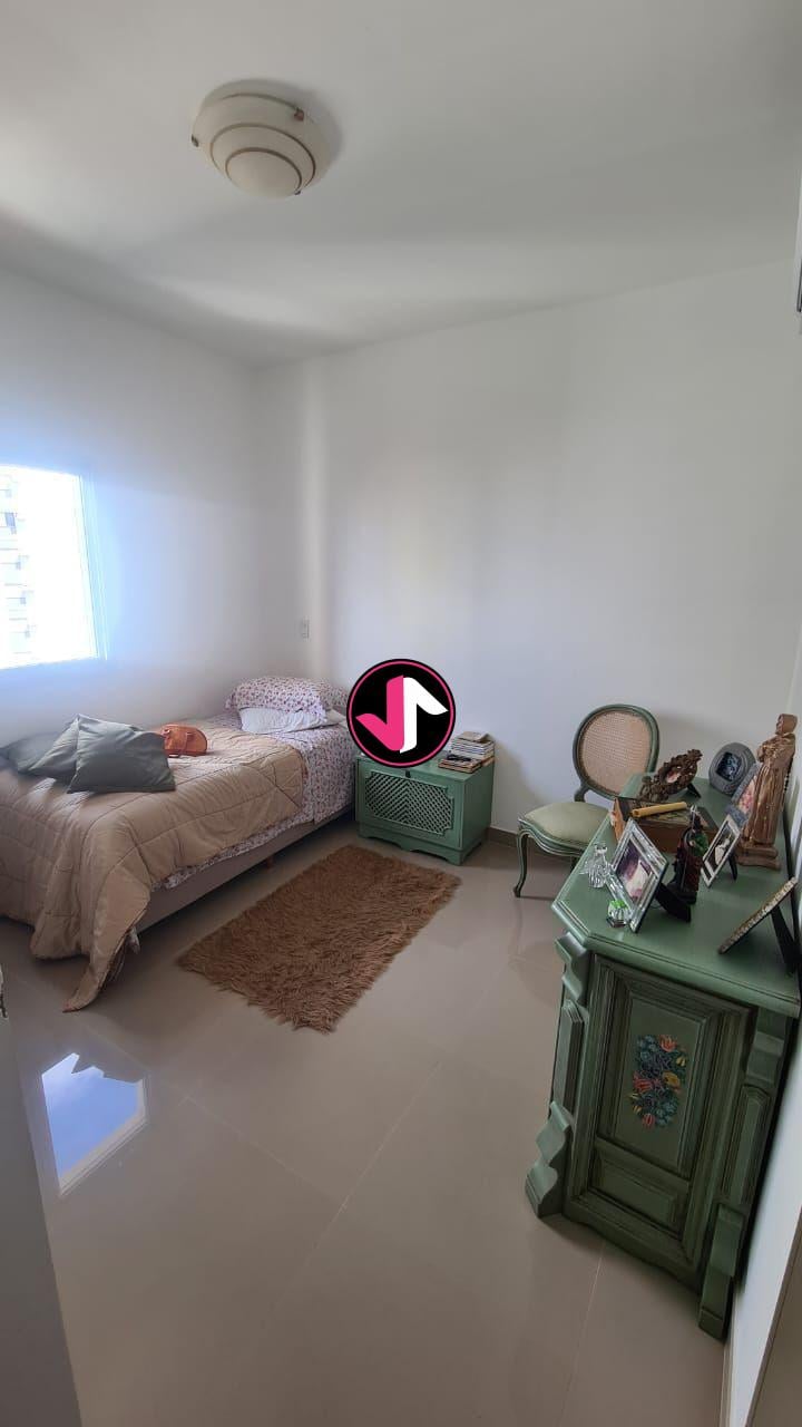 Apartamento à venda com 3 quartos - Foto 2