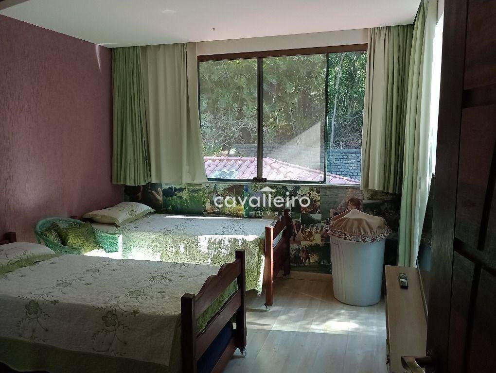 Casa de Condomínio à venda com 3 quartos, 380m² - Foto 28