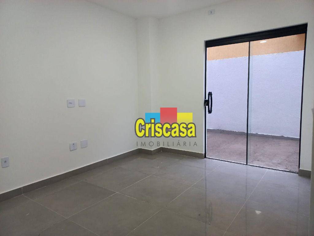 Casa à venda com 3 quartos, 130m² - Foto 2