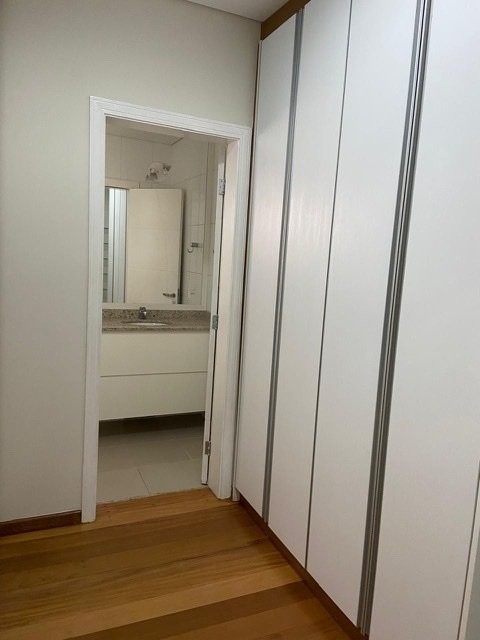 Casa de Condomínio para alugar com 3 quartos, 250m² - Foto 28