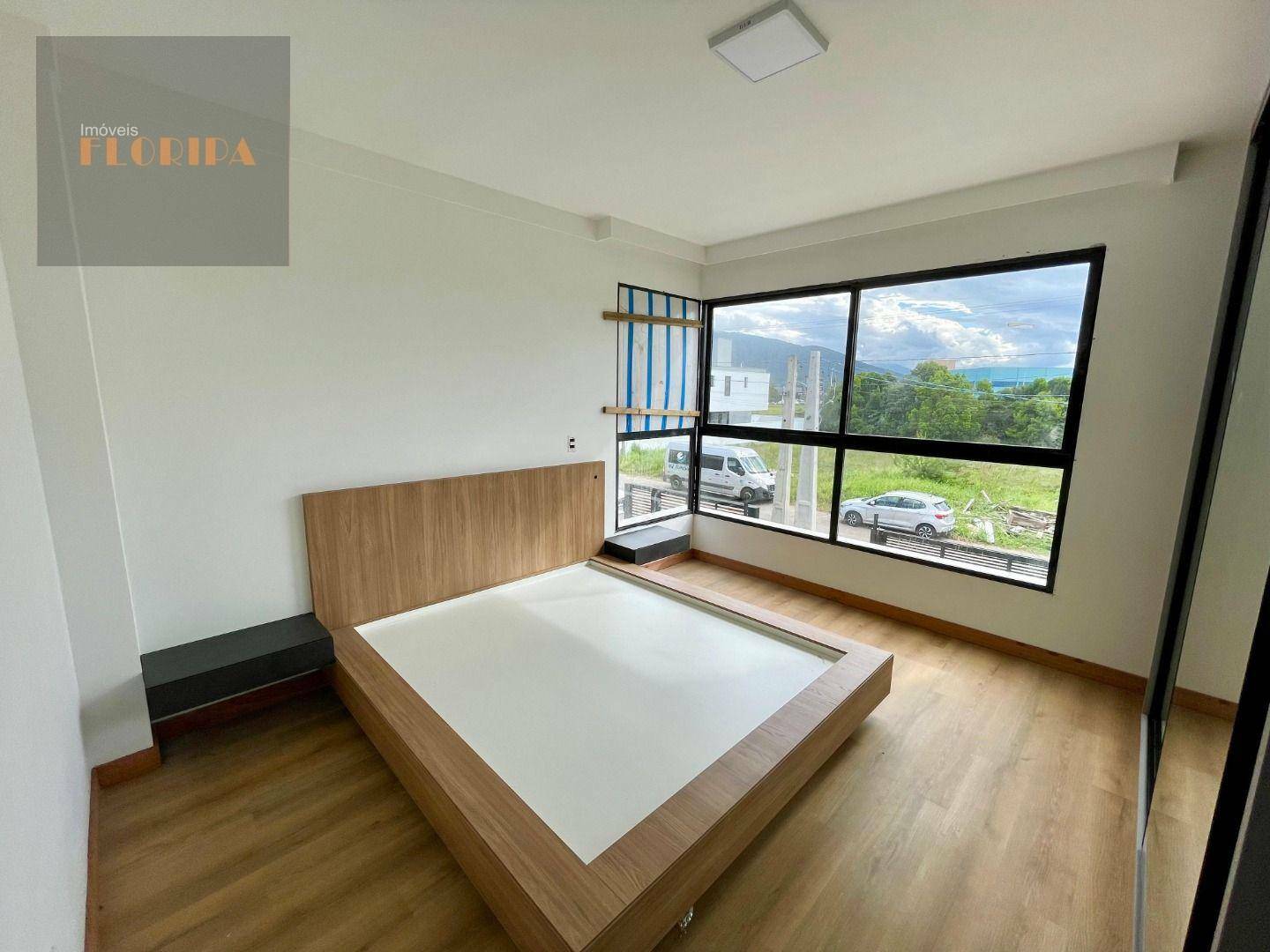 Casa à venda com 3 quartos, 146m² - Foto 8