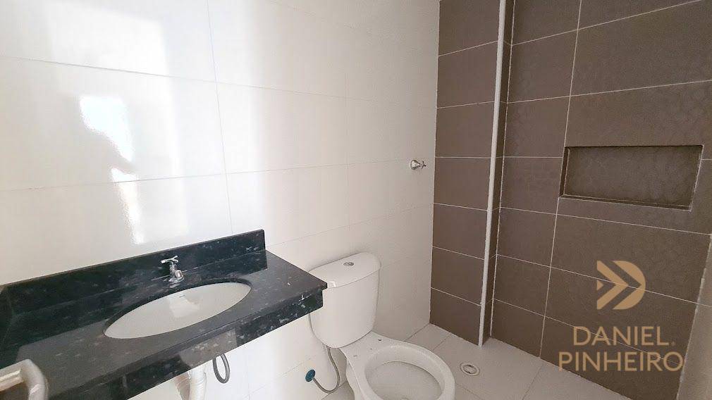 Apartamento à venda com 2 quartos, 66m² - Foto 14