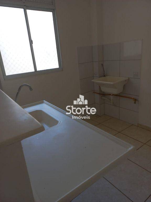 Apartamento à venda com 2 quartos, 39m² - Foto 2