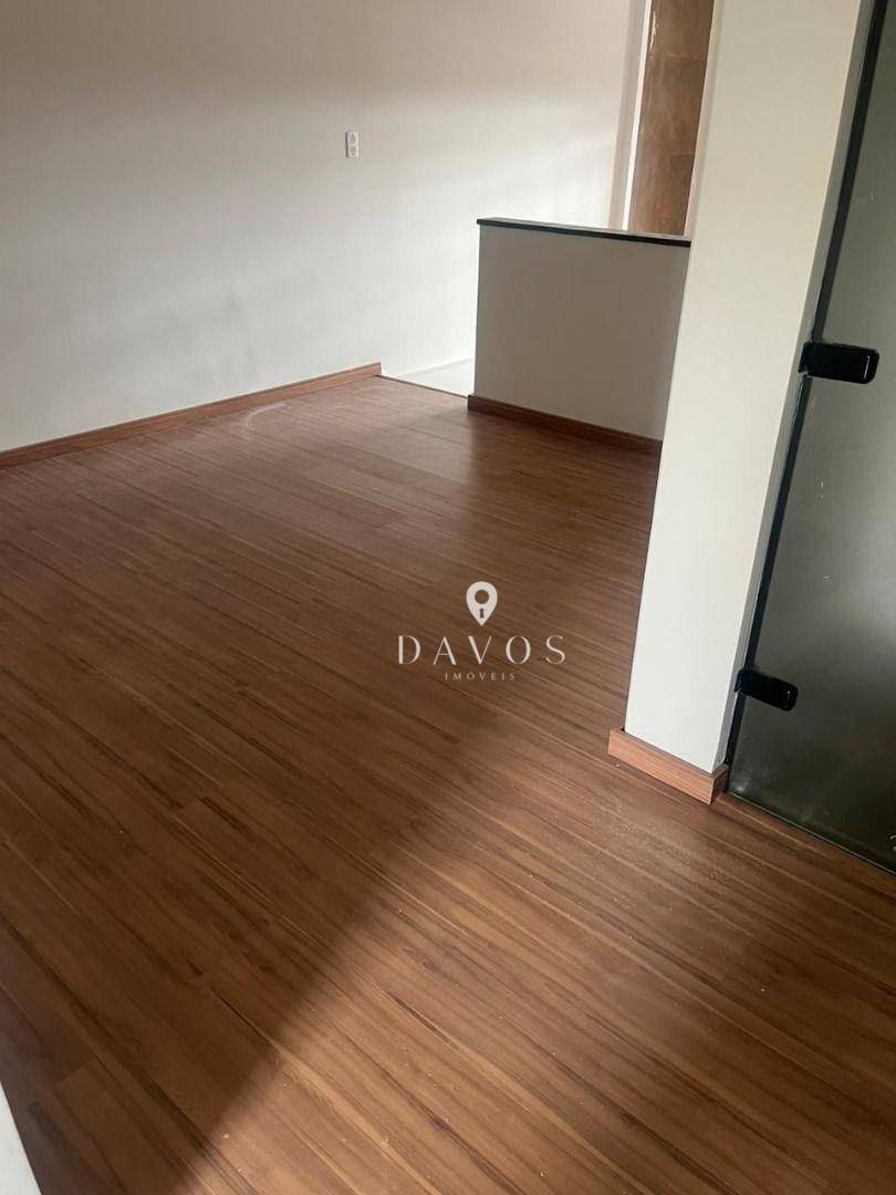 Sobrado à venda com 3 quartos, 190m² - Foto 4