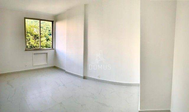 Apartamento à venda com 3 quartos, 90m² - Foto 3