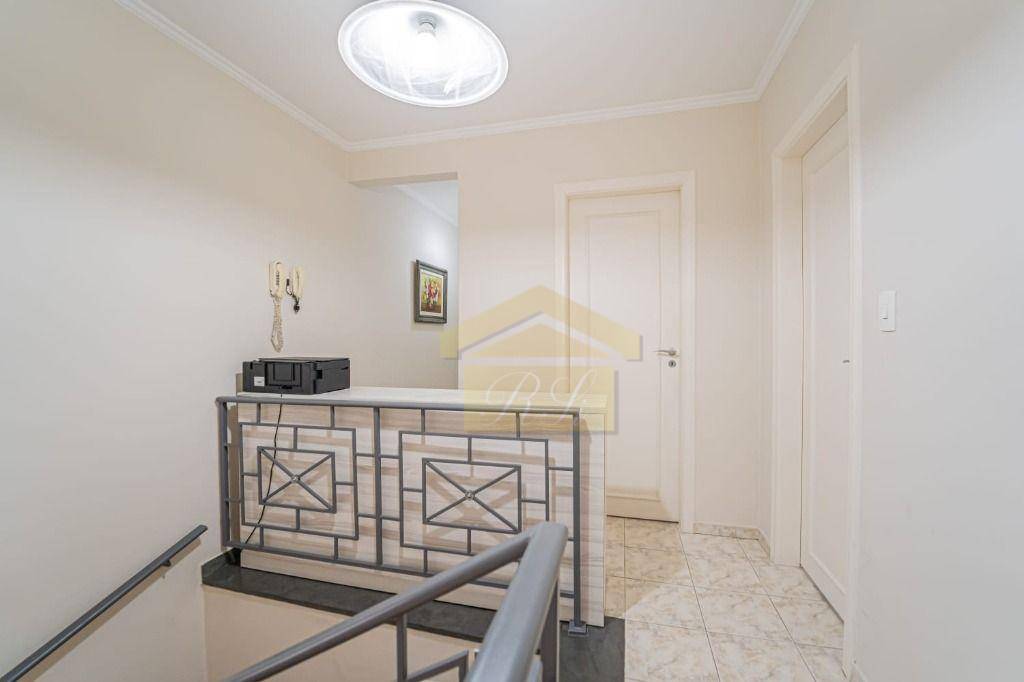 Casa à venda com 3 quartos, 220m² - Foto 16