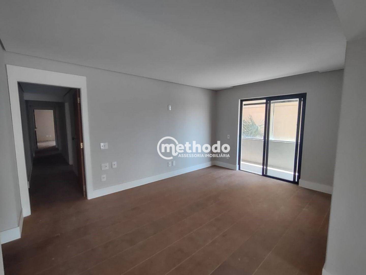 Apartamento à venda com 3 quartos, 230m² - Foto 12