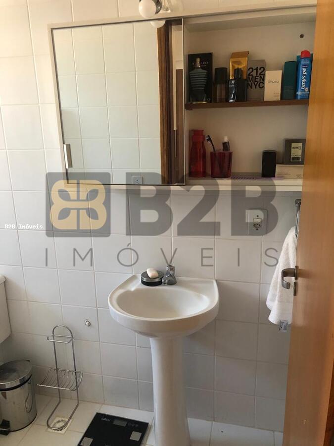 Apartamento à venda com 2 quartos, 65m² - Foto 9