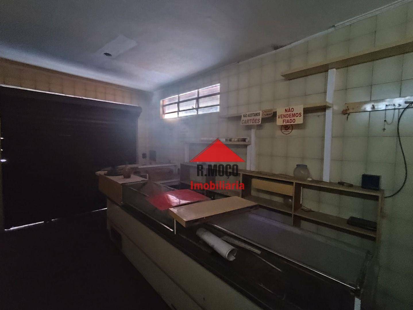 Casa para alugar com 2 quartos, 151m² - Foto 10