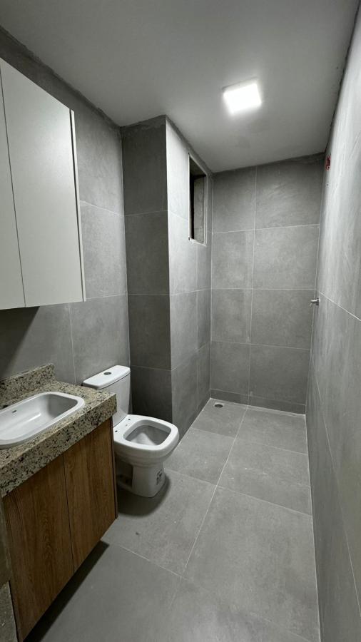 Apartamento à venda com 2 quartos, 68m² - Foto 4