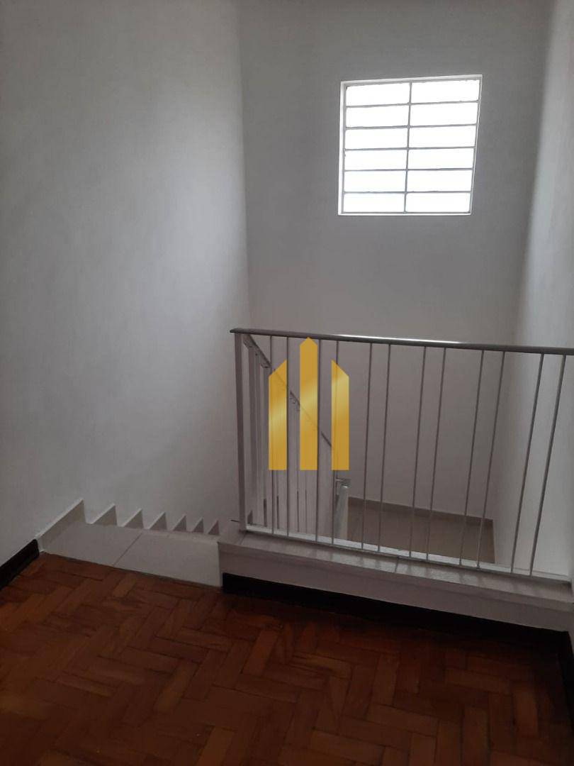 Sobrado para alugar com 6 quartos, 250m² - Foto 25