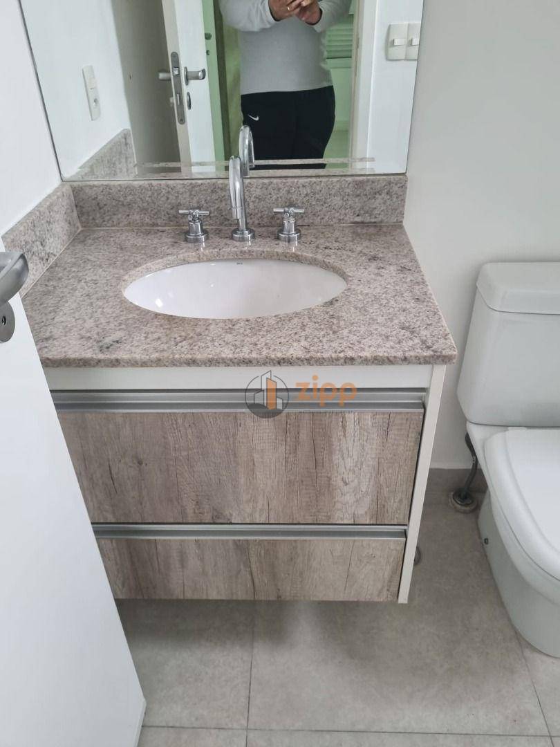 Apartamento para alugar com 2 quartos, 64m² - Foto 21