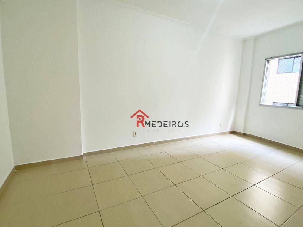 Apartamento à venda com 2 quartos, 62m² - Foto 9