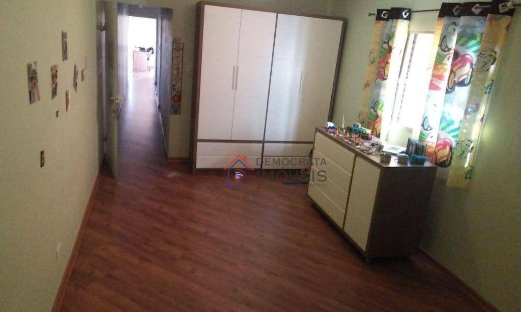 Sobrado à venda com 3 quartos, 221m² - Foto 16