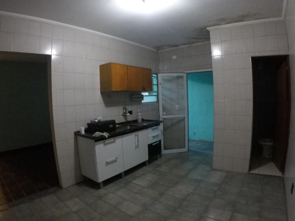 Casa à venda com 6 quartos, 140m² - Foto 3