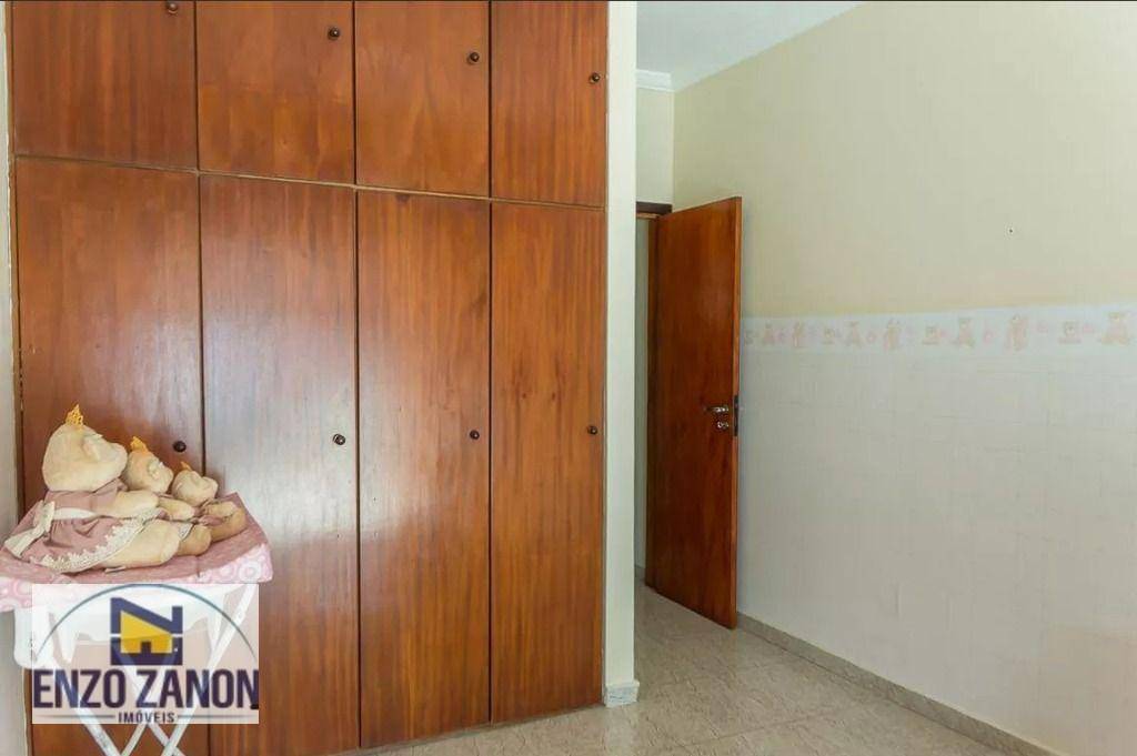 Sobrado à venda e aluguel com 3 quartos, 250m² - Foto 9