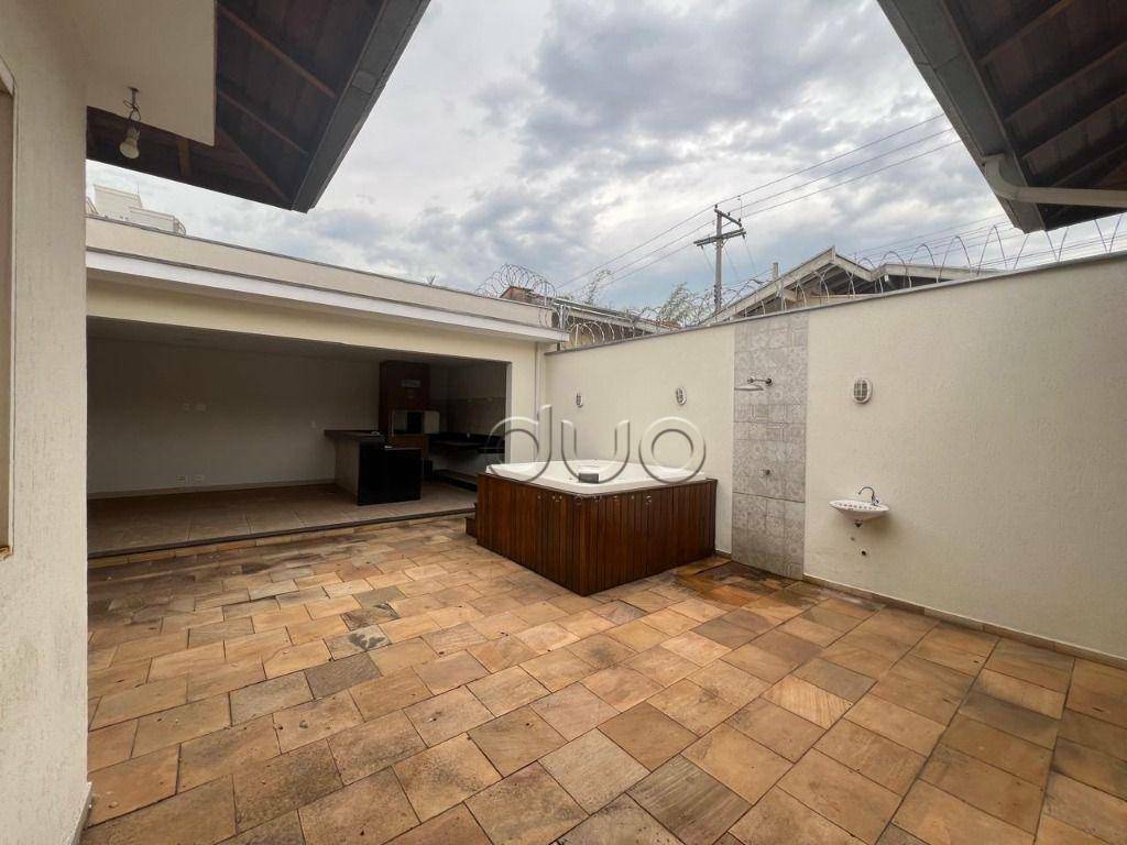 Casa para alugar com 3 quartos, 186m² - Foto 24