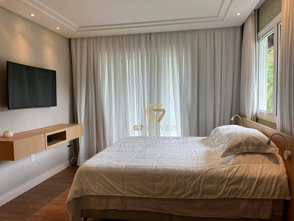 Casa à venda com 4 quartos, 410m² - Foto 23