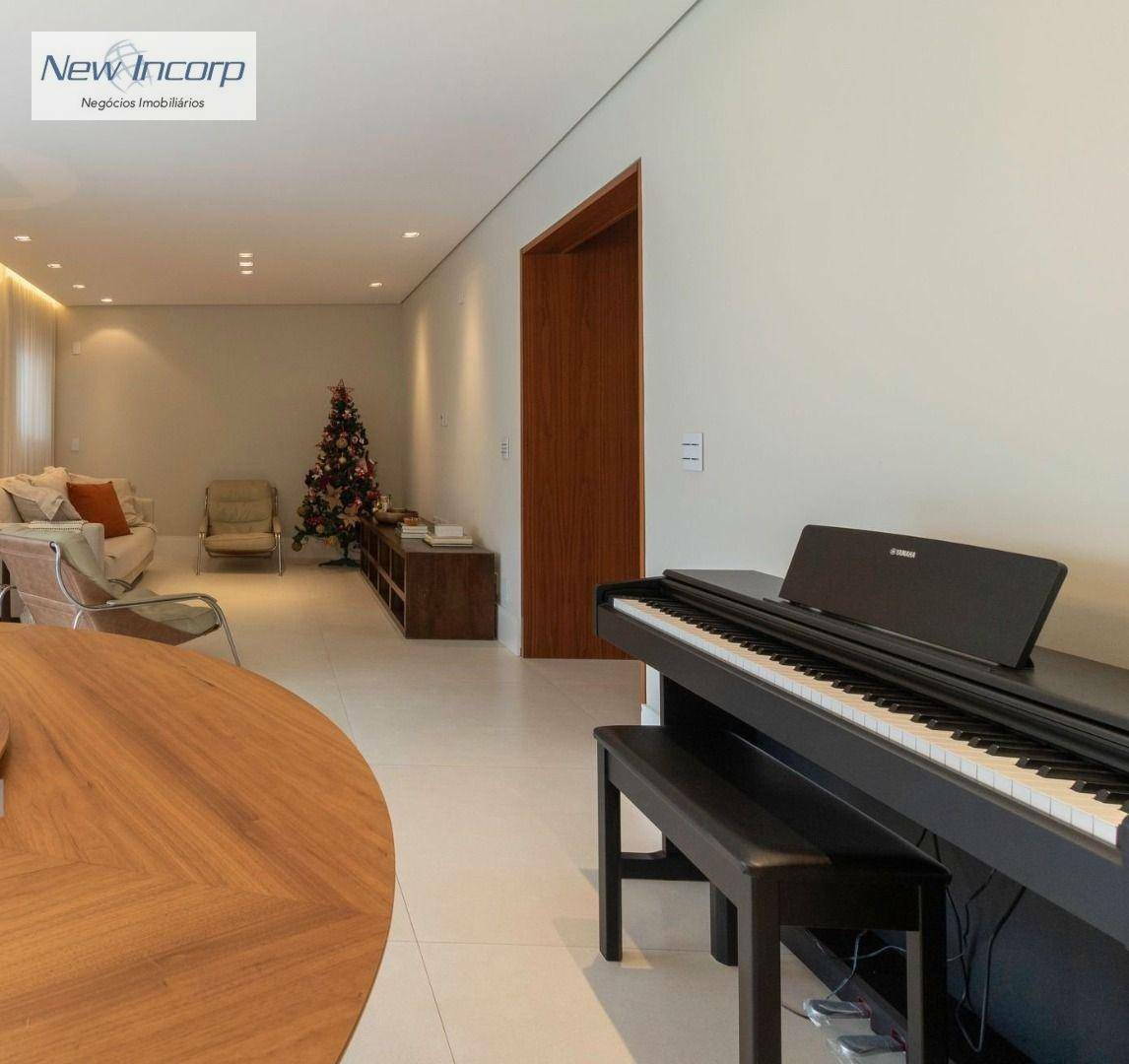 Apartamento à venda com 4 quartos, 208m² - Foto 5