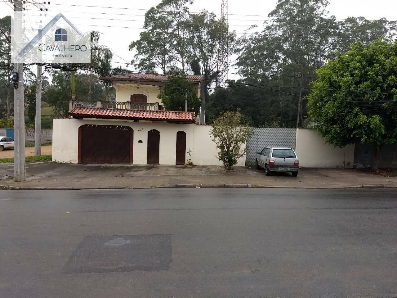 Sobrado à venda com 3 quartos, 324m² - Foto 1