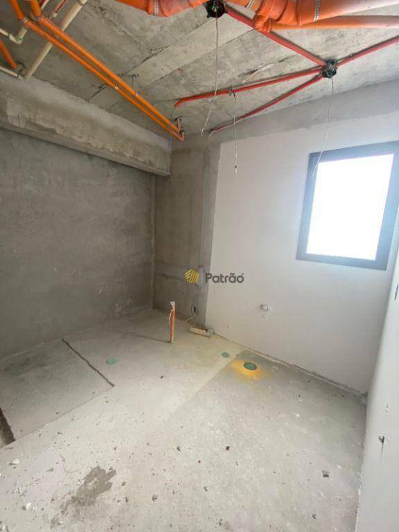 Apartamento à venda com 3 quartos, 175m² - Foto 5