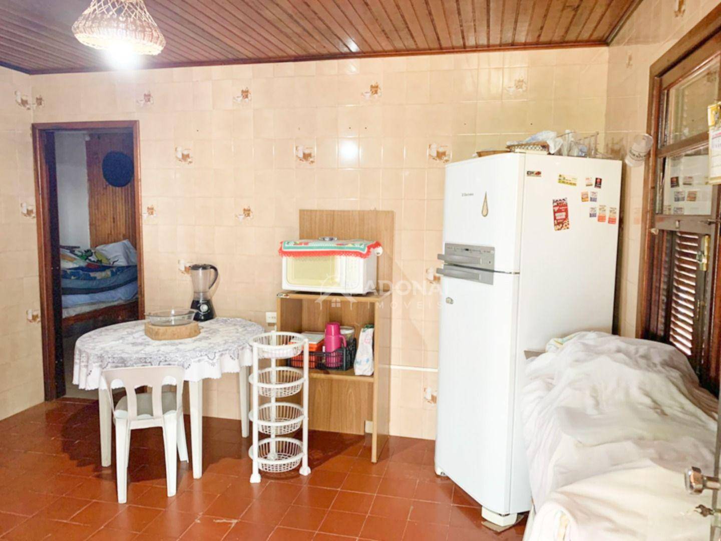 Casa à venda com 2 quartos, 300m² - Foto 18