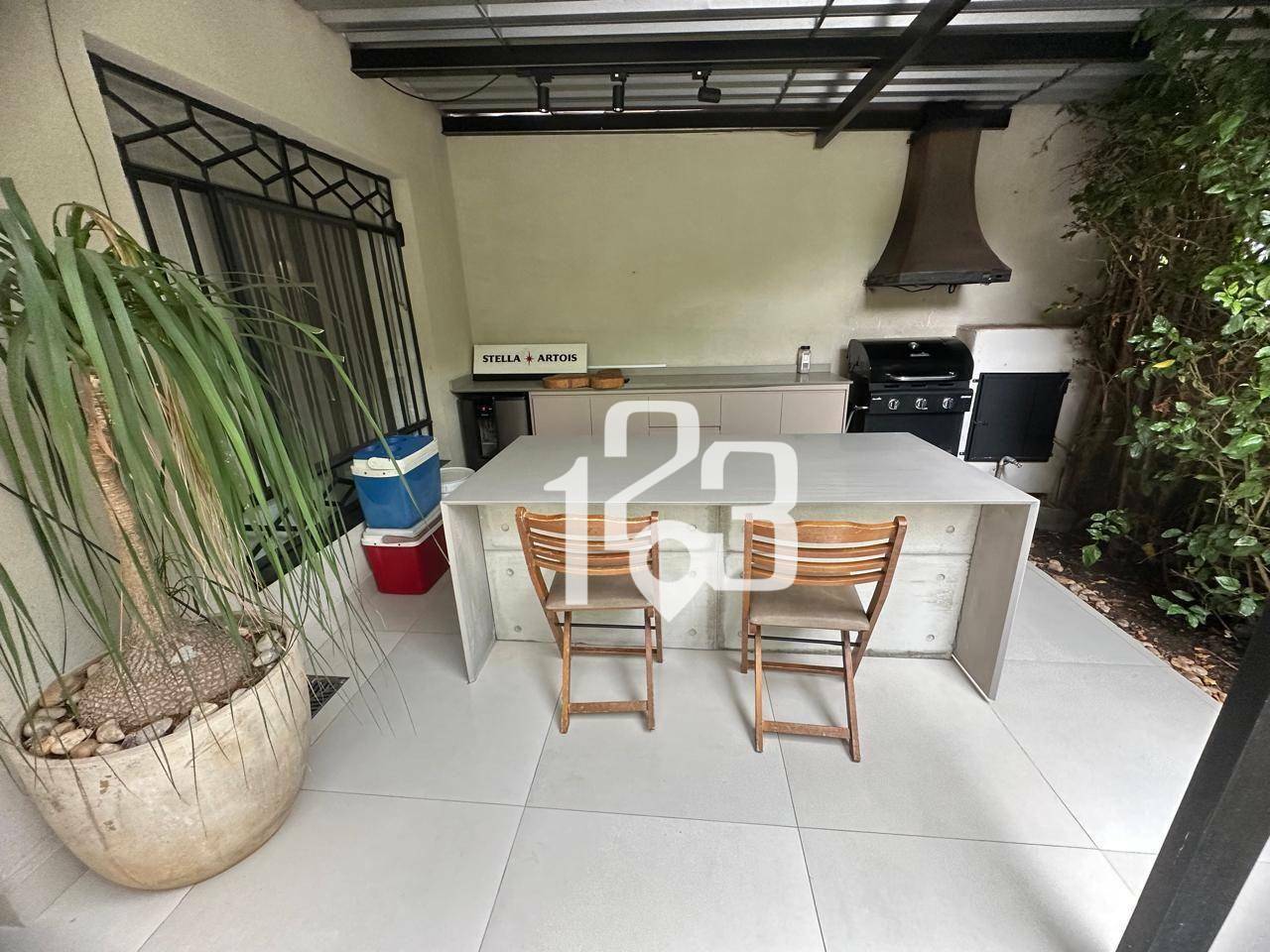 Casa à venda com 3 quartos, 210m² - Foto 17