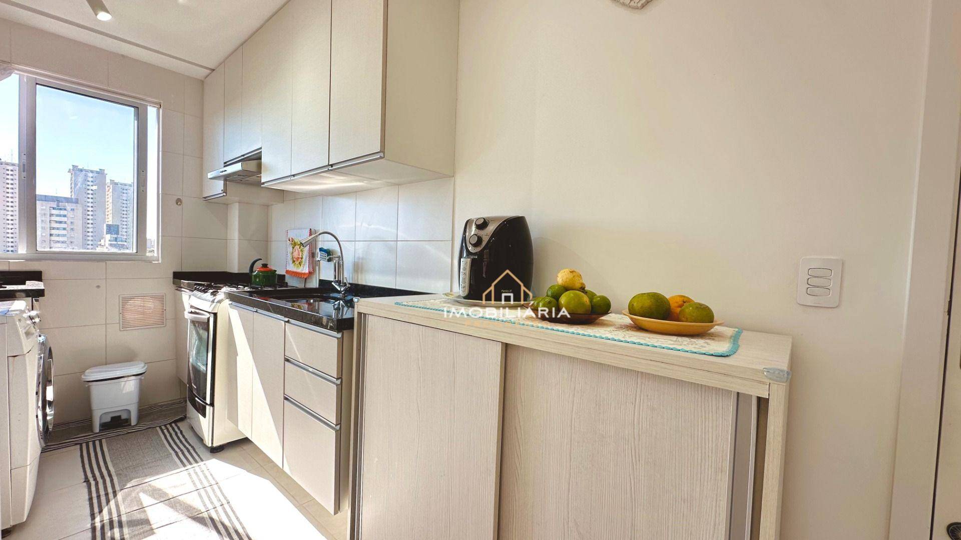 Apartamento para alugar com 2 quartos, 65m² - Foto 2
