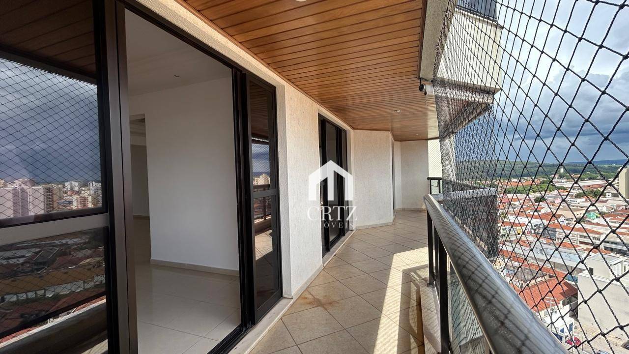 Apartamento, 3 quartos, 245 m² - Foto 5