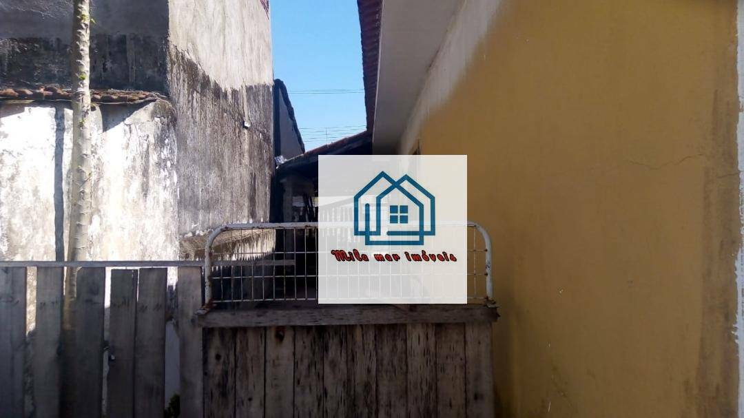 Casa à venda com 3 quartos, 300M2 - Foto 2