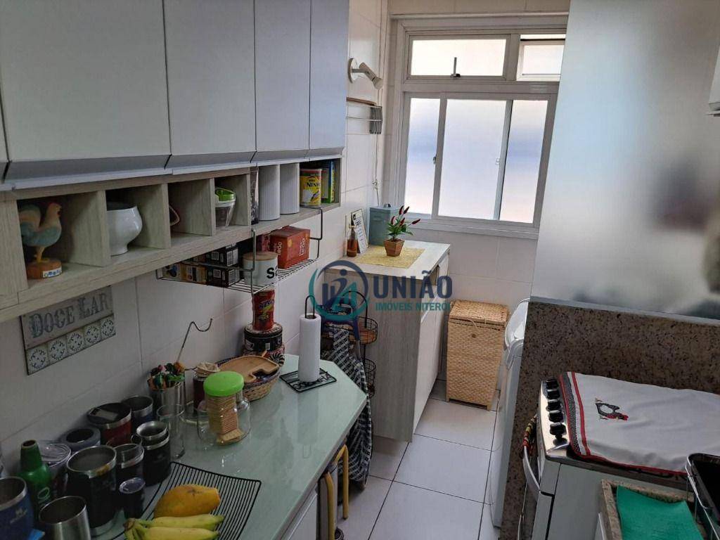 Apartamento à venda com 2 quartos, 64m² - Foto 14