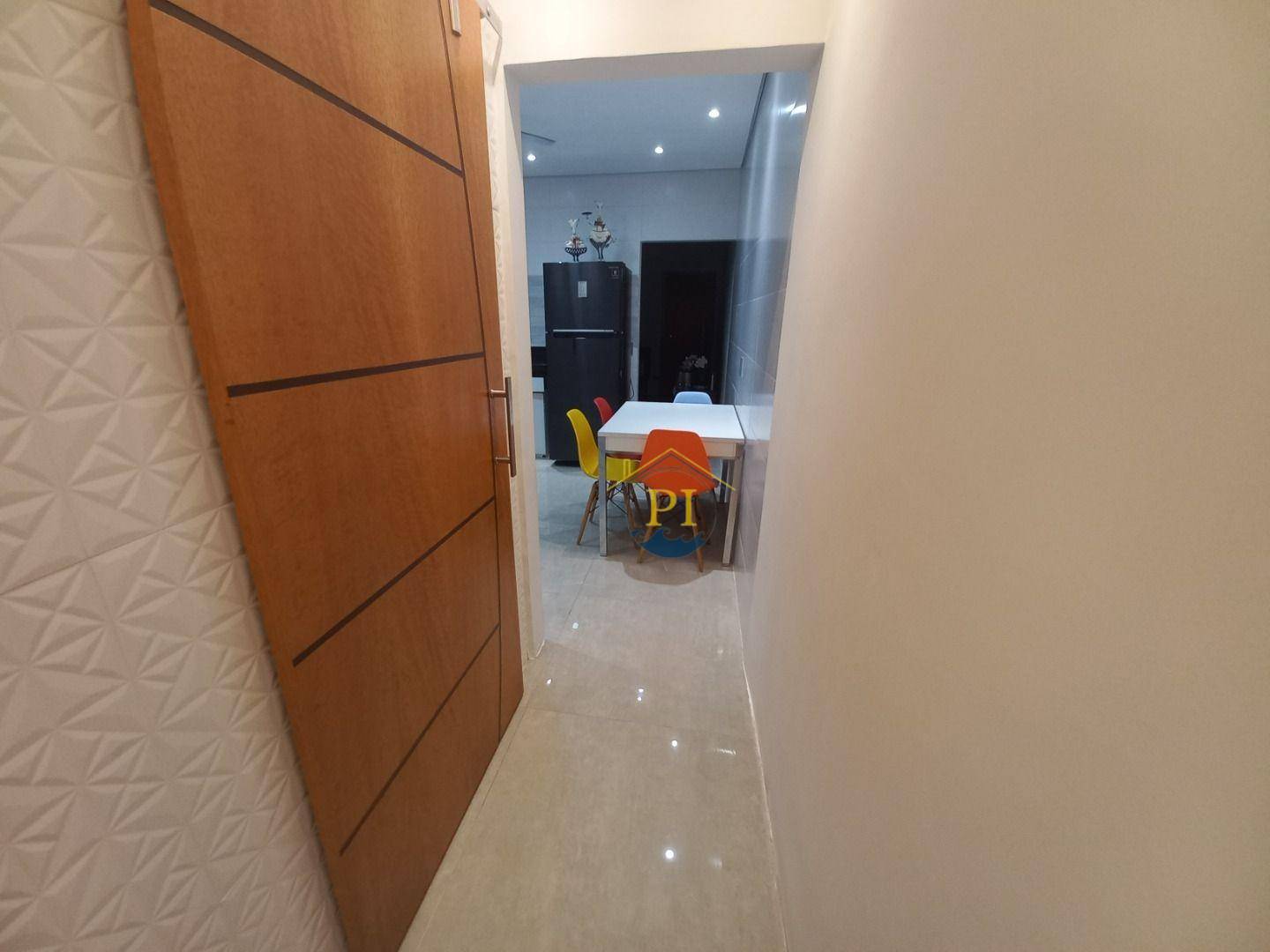 Casa à venda com 2 quartos, 72m² - Foto 9