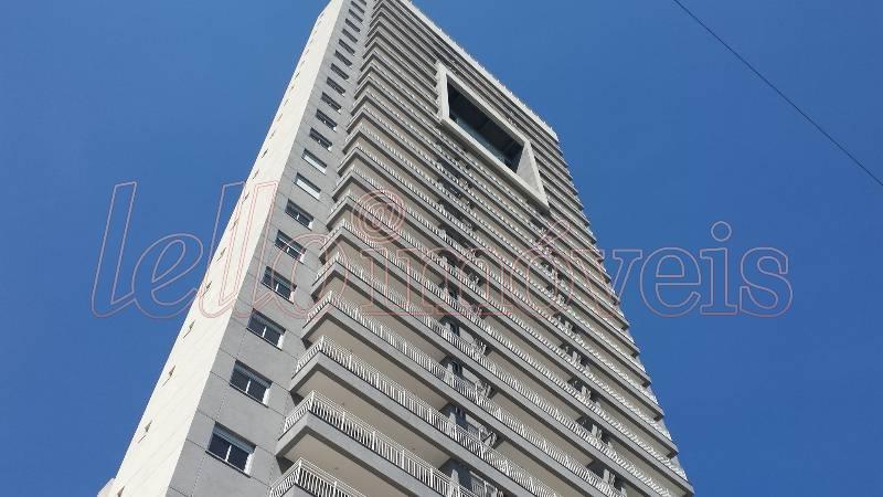 Apartamento para alugar com 2 quartos, 64m² - Foto 13