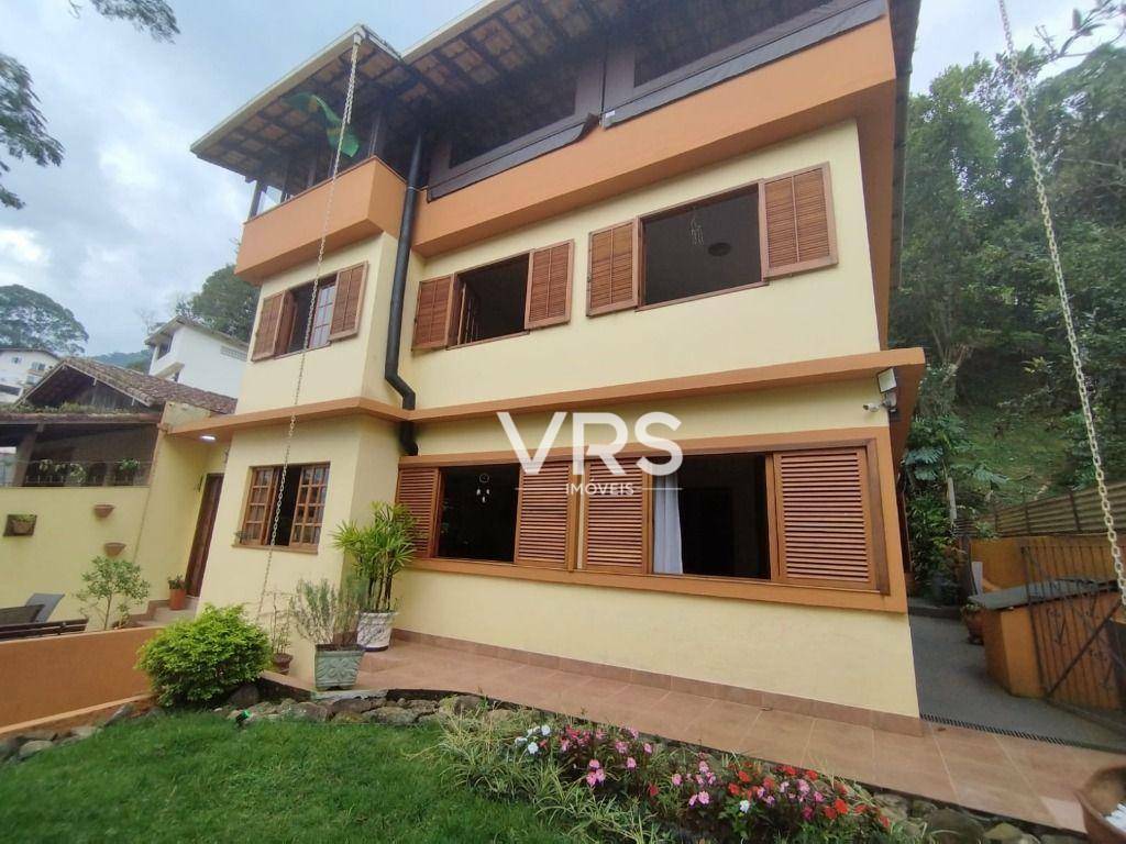 Casa à venda com 5 quartos, 180m² - Foto 37