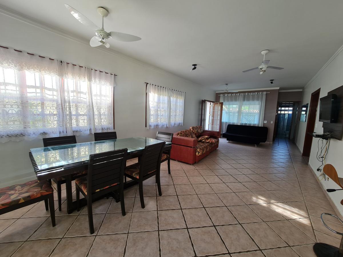 Casa à venda com 3 quartos, 360m² - Foto 13