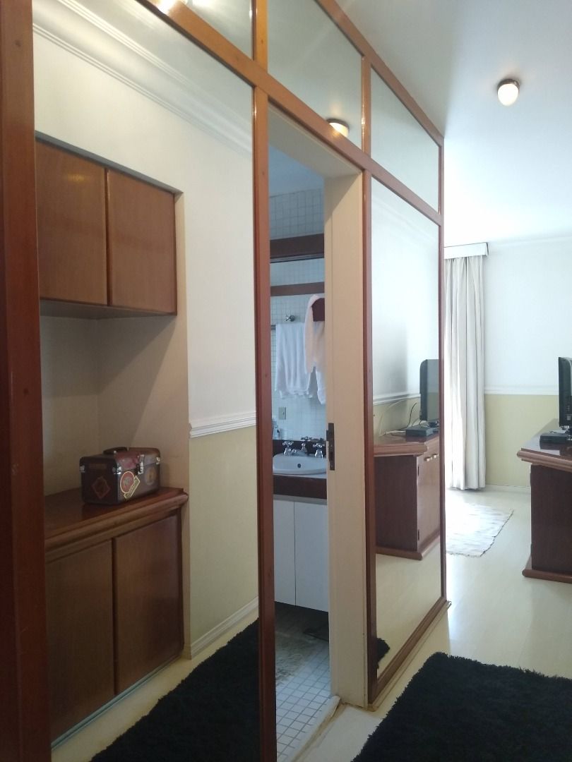 Apartamento à venda com 3 quartos, 211m² - Foto 44