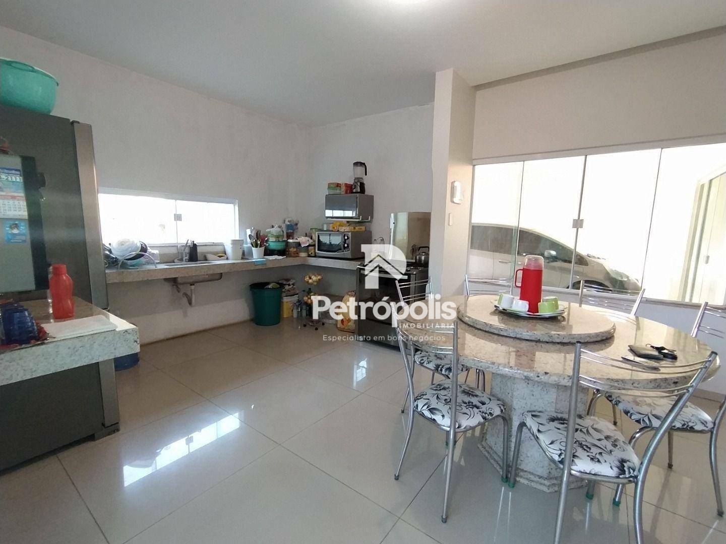 Sobrado à venda com 4 quartos, 195m² - Foto 4