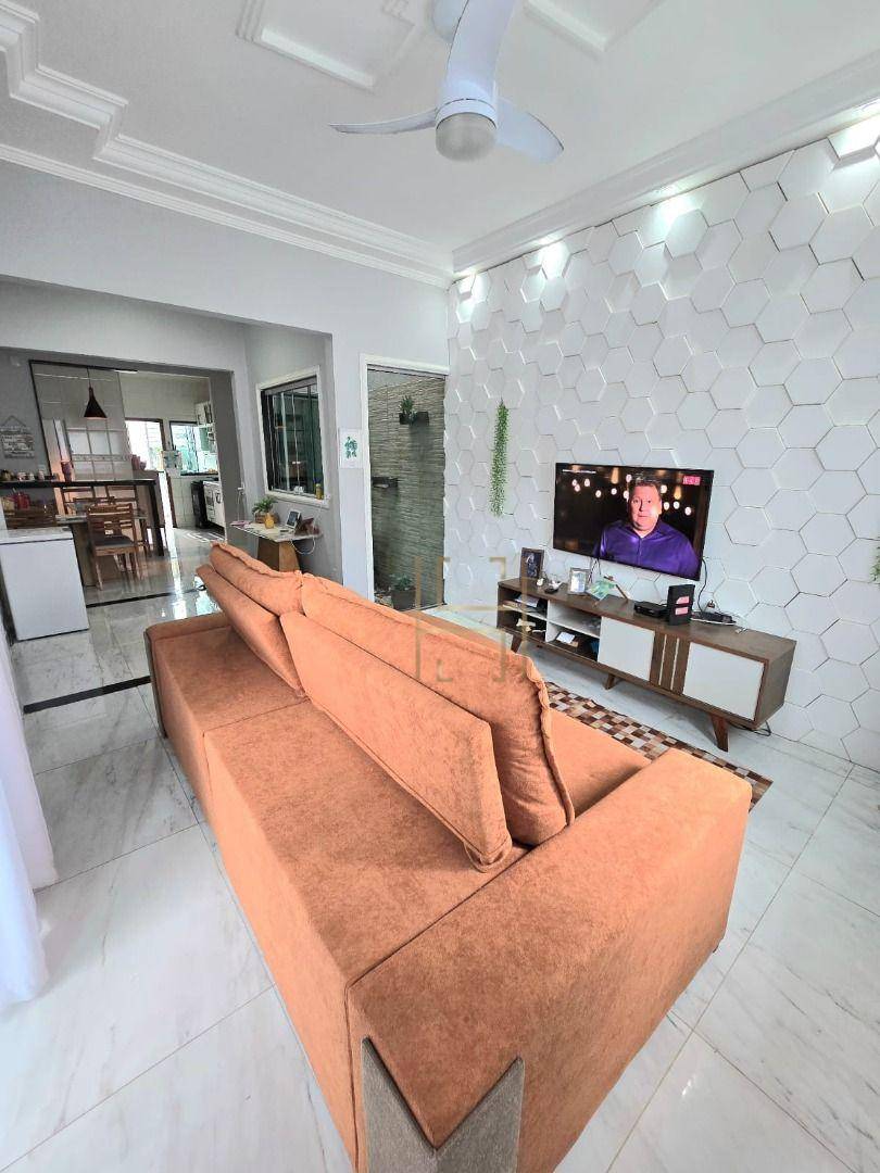 Casa, 3 quartos, 104 m² - Foto 1