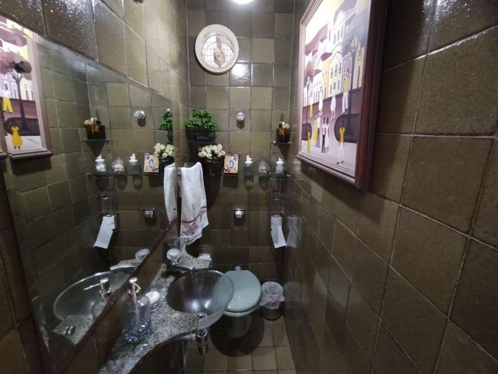 Casa, 4 quartos, 290 m² - Foto 9