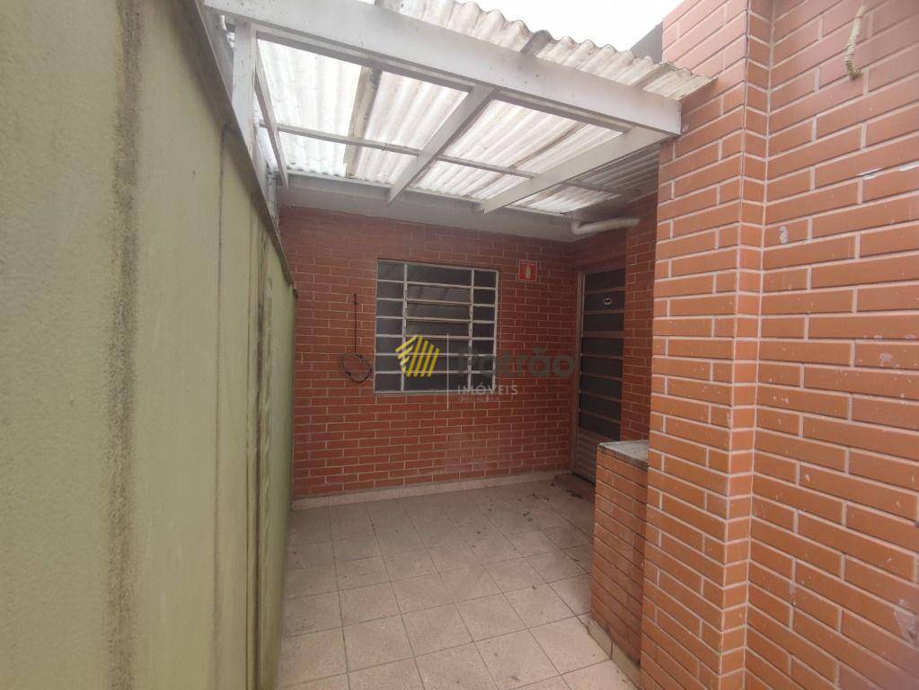 Sobrado para alugar com 4 quartos, 236m² - Foto 8