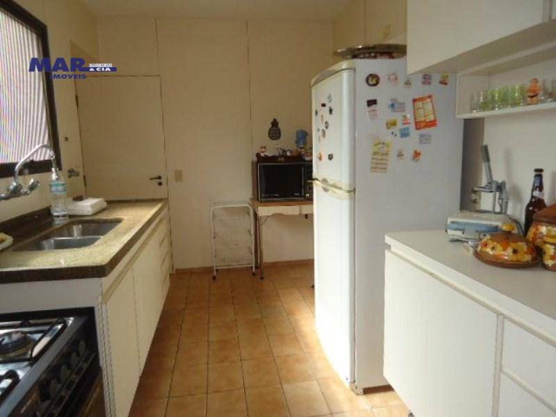 Apartamento à venda com 3 quartos, 95m² - Foto 13