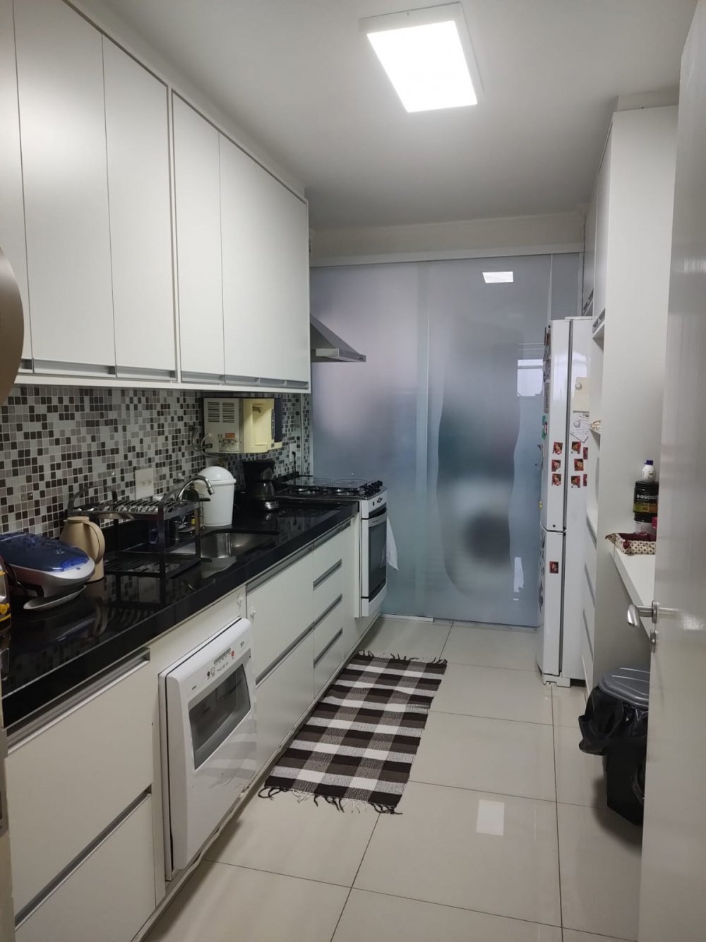 Apartamento à venda com 3 quartos, 93m² - Foto 4